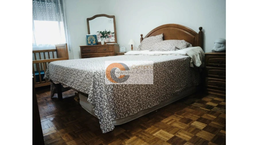 Apartamento T2 para Venda em Urgezes Foto 10