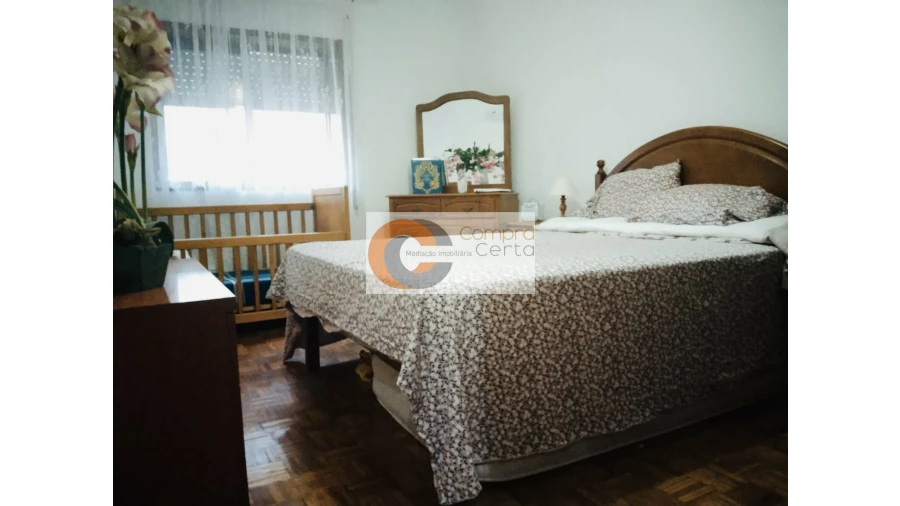 Apartamento T2 para Venda em Urgezes Foto 8