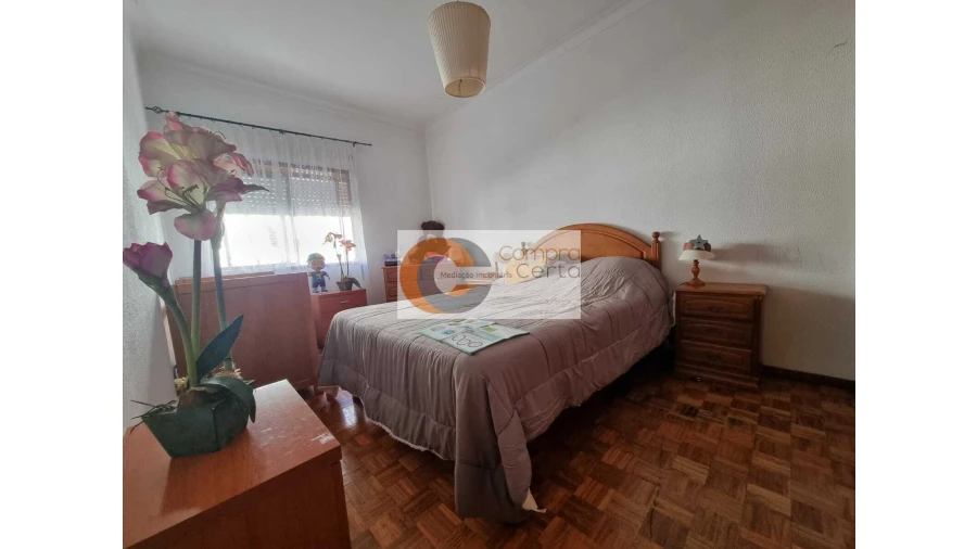 Apartamento T2 para Venda em Urgezes Foto 15