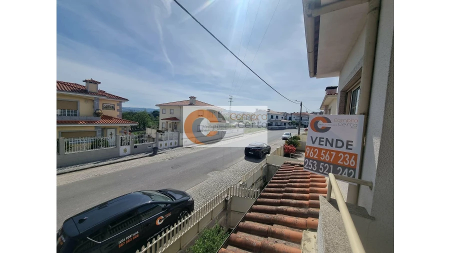 Moradia T3 para Venda em Brito Foto 11