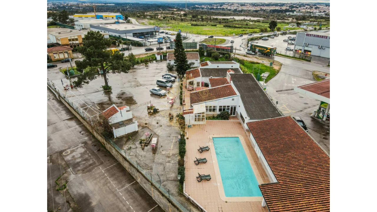 Moradia T6 para Venda em Quinta do Anjo Foto 1