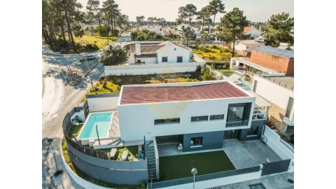 Moradia T3 para Venda em Sesimbra (Castelo)