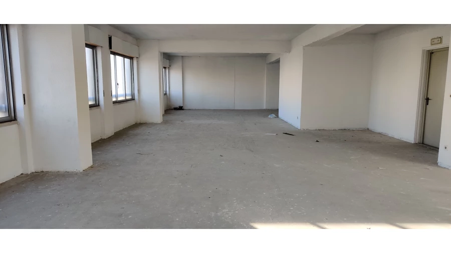 Escritório para Venda em Moscavide e Portela Foto 2