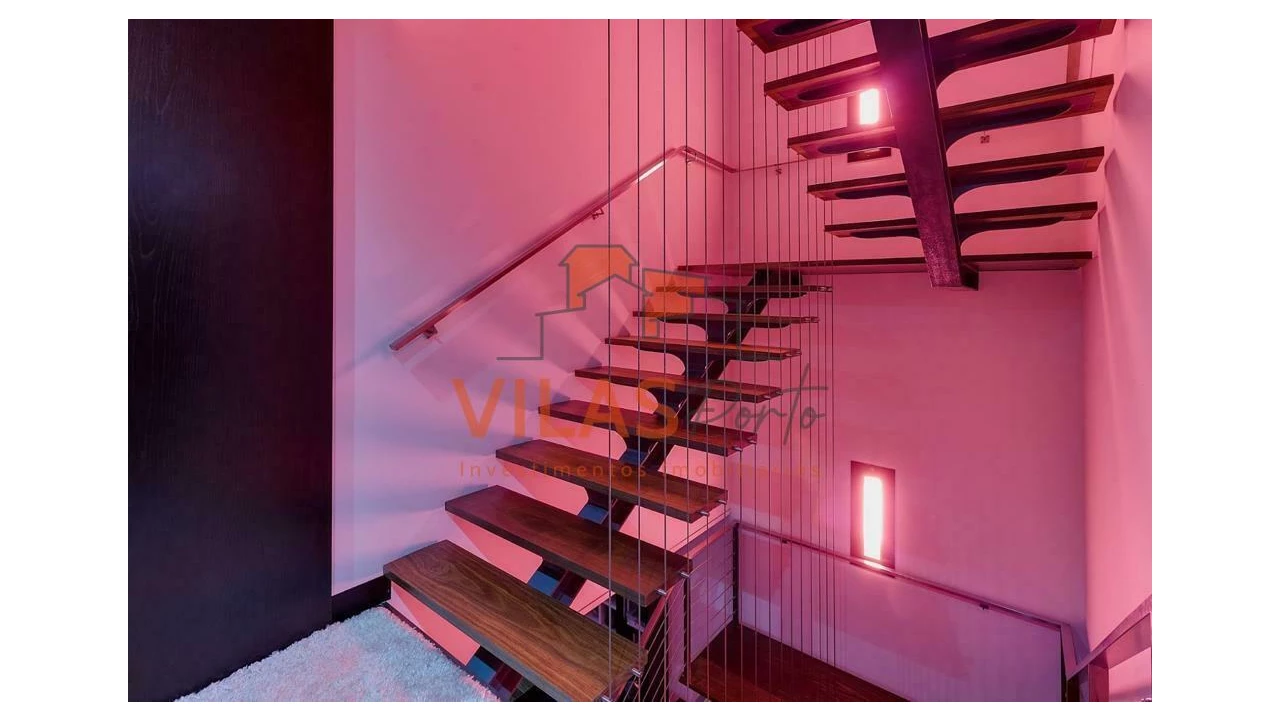 Moradia T4 para Venda em Baltar Foto 2