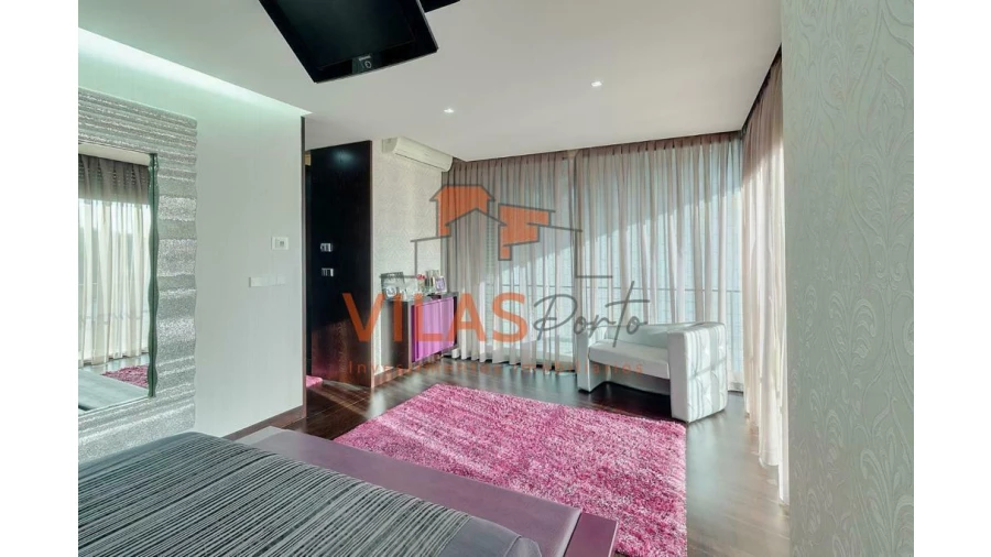 Moradia T4 para Venda em Baltar Foto 9