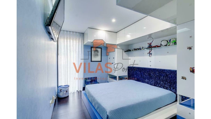 Moradia T4 para Venda em Baltar Foto 8