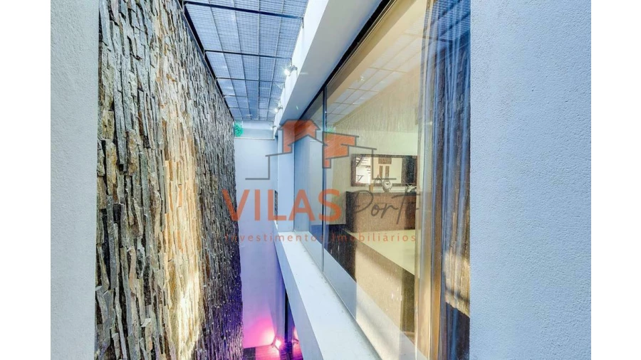 Moradia T4 para Venda em Baltar Foto 10