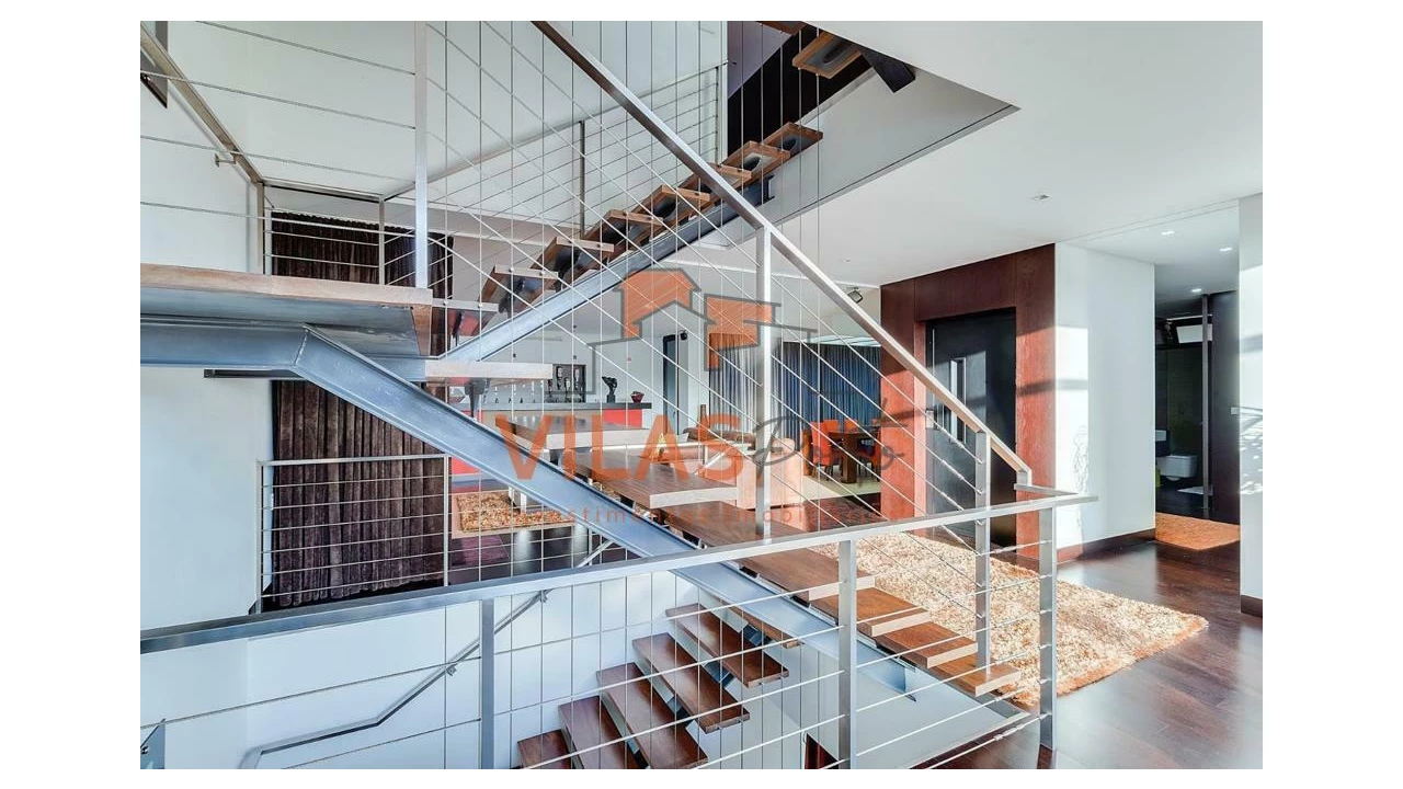 Moradia T4 para Venda em Baltar Foto 4