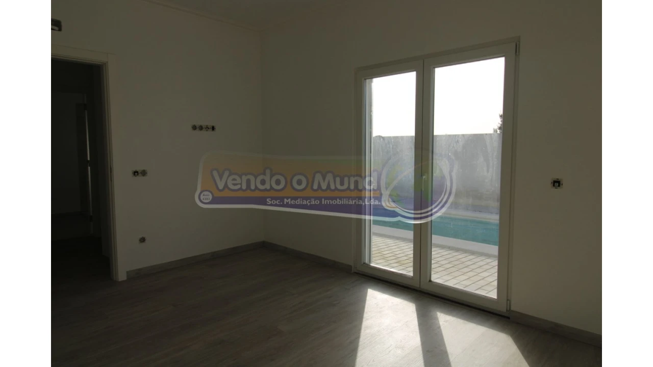 Moradia T3 para Venda em Glória do Ribatejo e Granho Foto 10