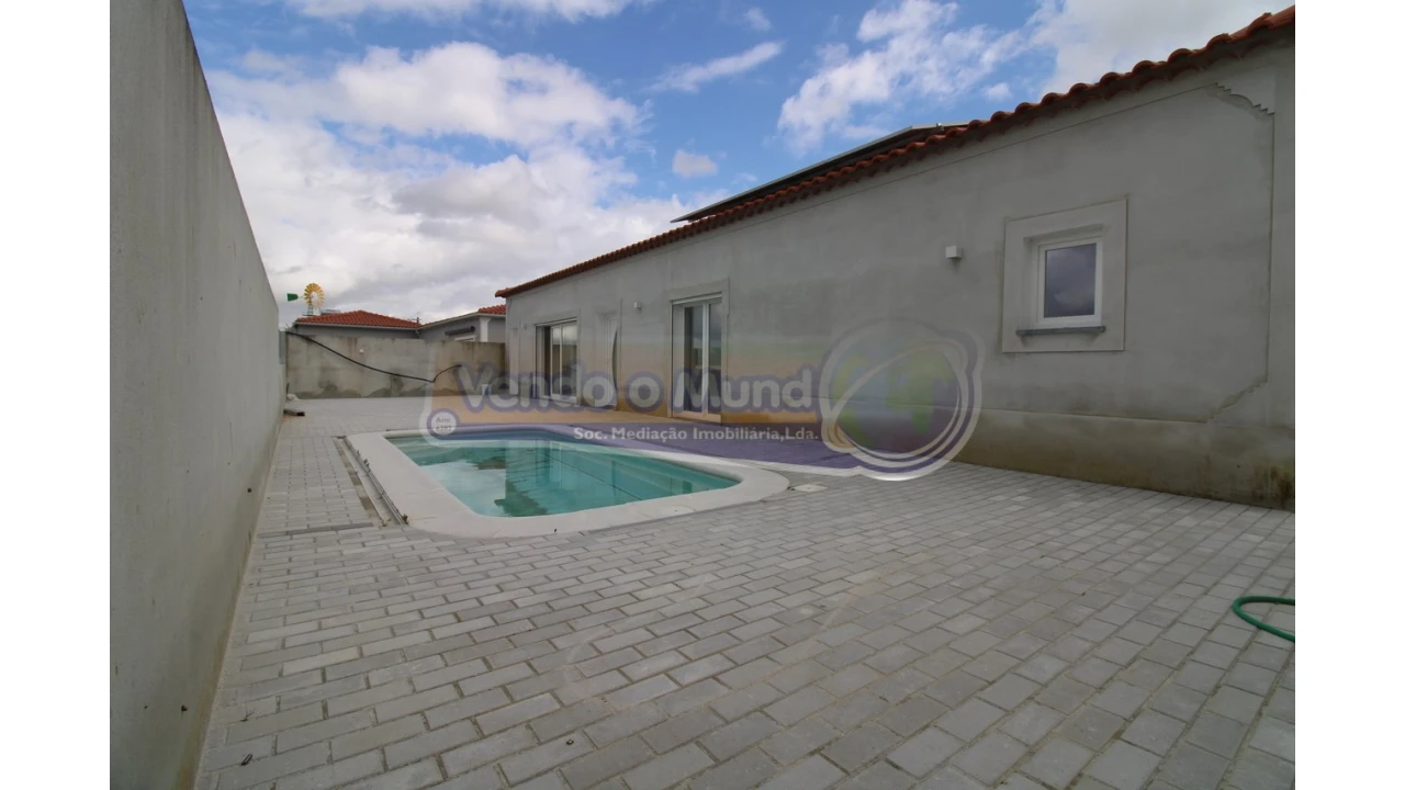 Moradia T3 para Venda em Glória do Ribatejo e Granho Foto 3