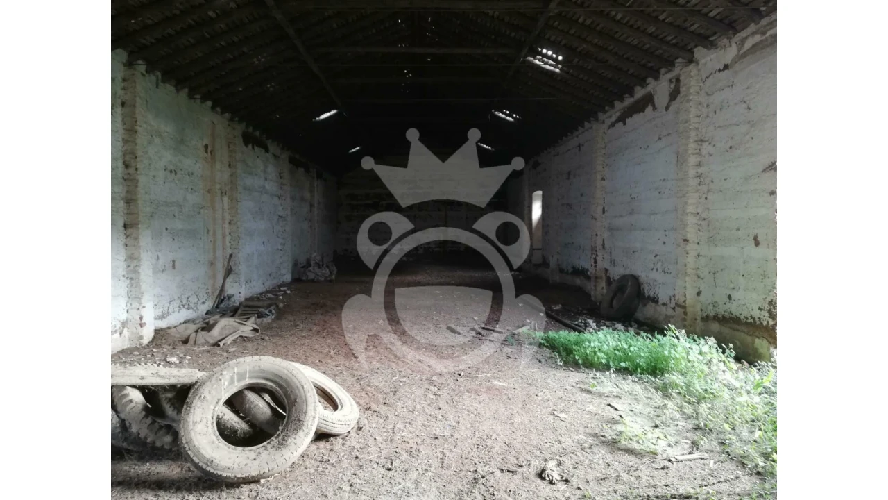 Armazém para Venda em Portel Foto 2