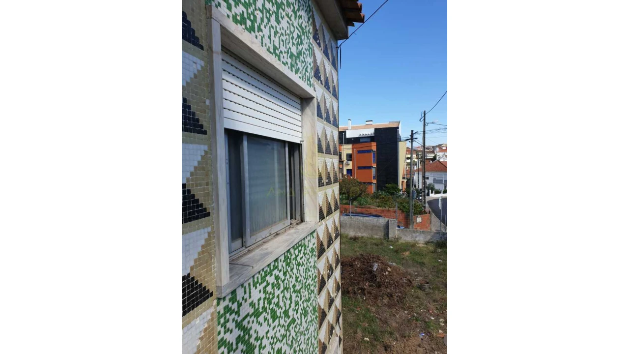 Moradia T2 para Venda em Casal de Cambra Foto 1