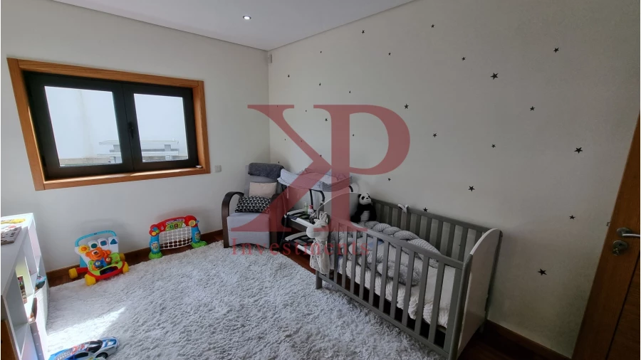 Moradia T4 para Venda em Rebordosa Foto 13