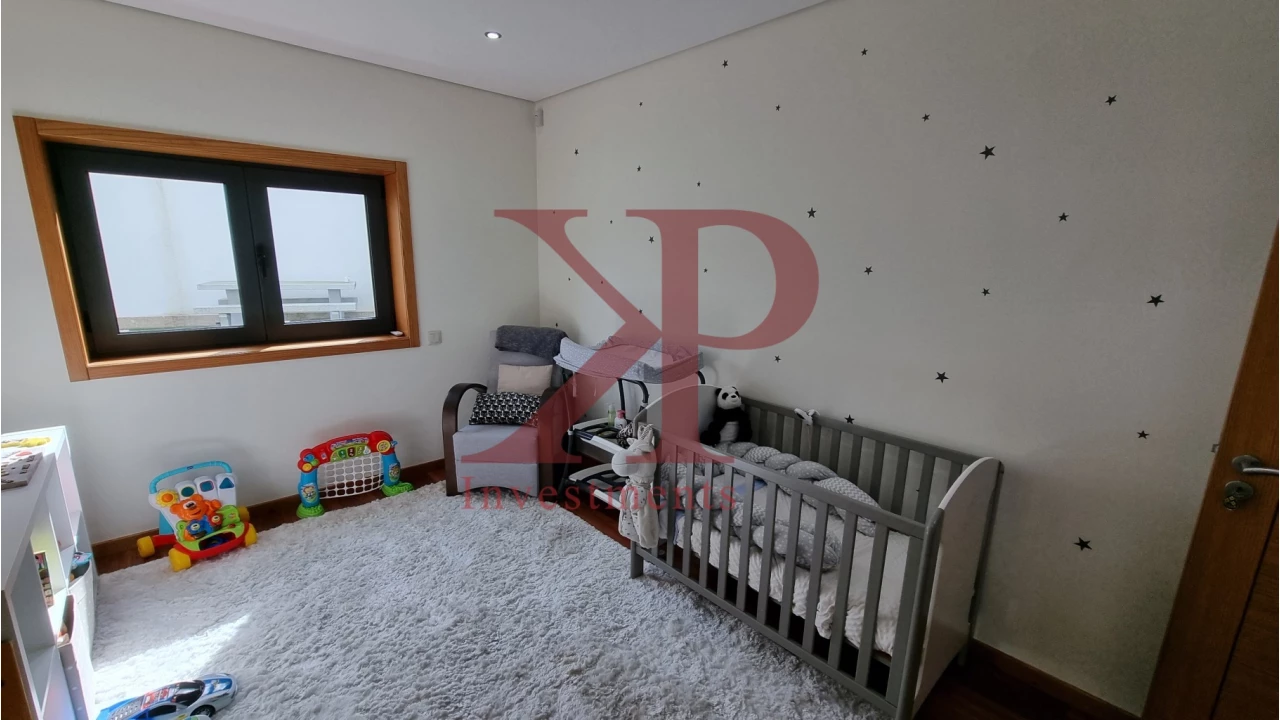 Moradia T4 para Venda em Rebordosa Foto 13