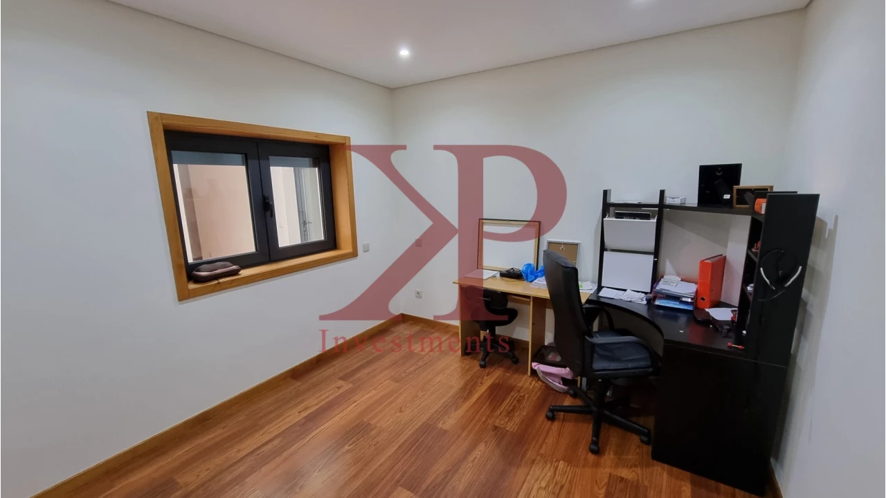 Moradia T4 para Venda em Rebordosa Foto 16