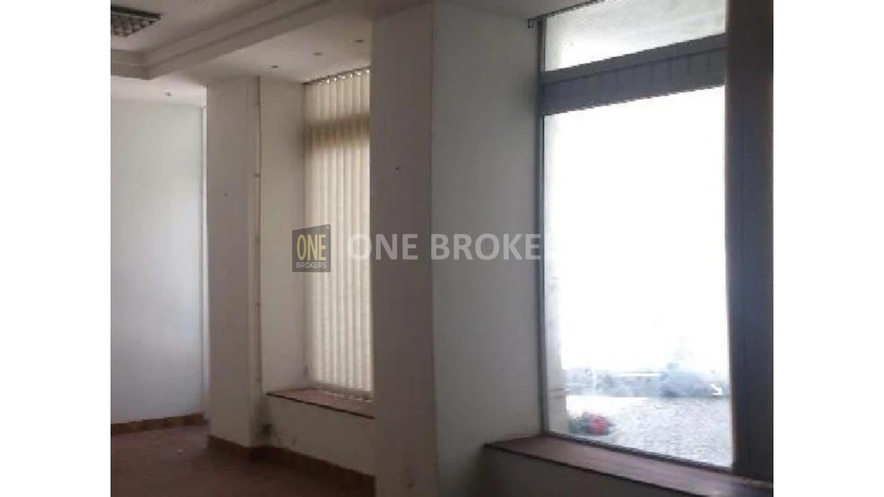 Loja para Venda em Falagueira-Venda Nova Foto 3