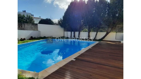 Moradia T3 para Venda em Cascais e Estoril