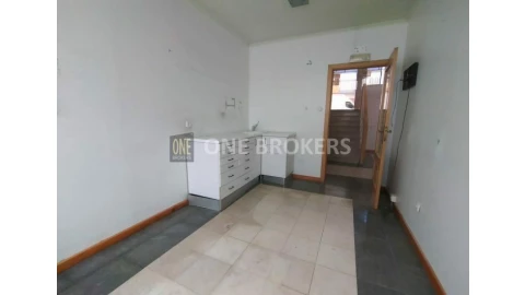 Loja para Venda em Alto do Seixalinho, Santo André e Verderena