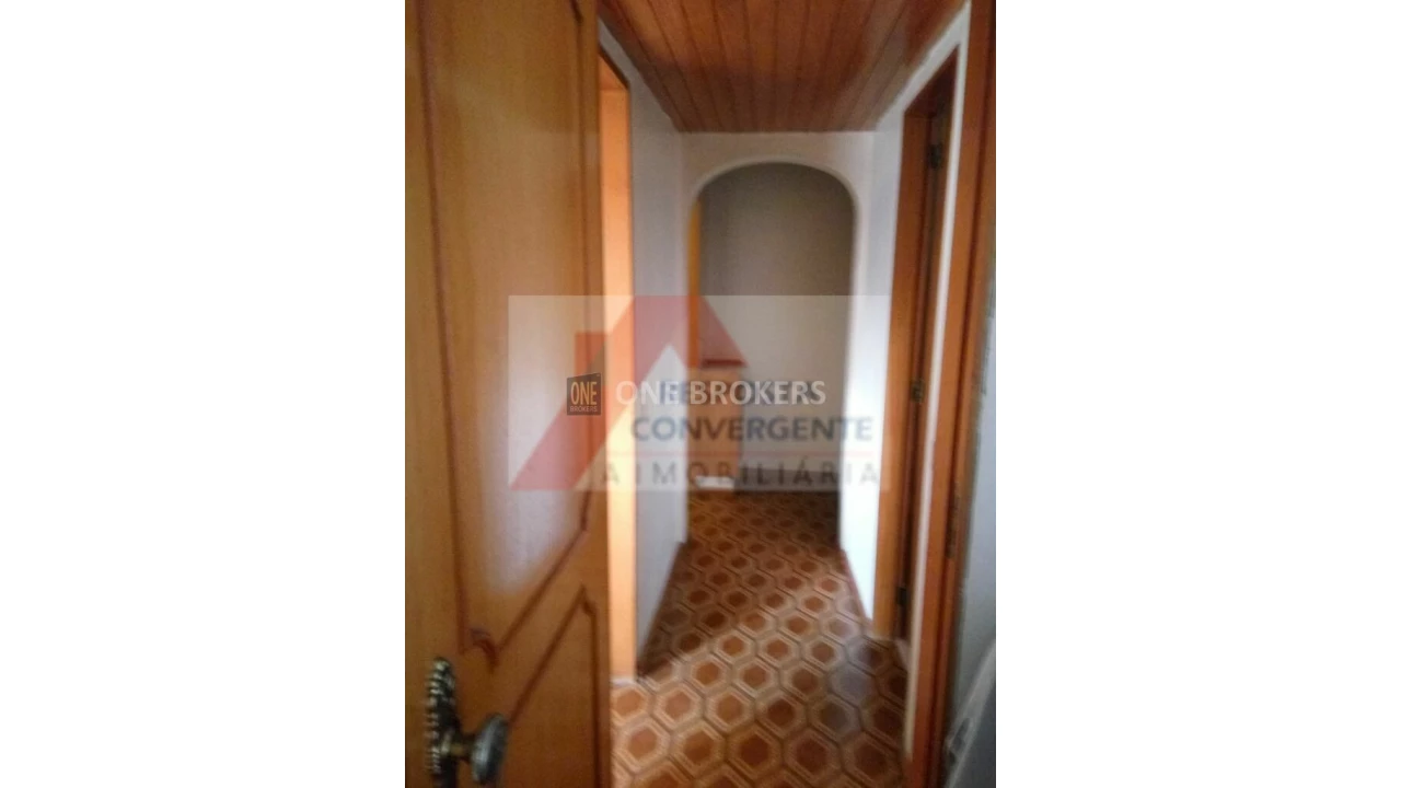 Apartamento T1 para Venda em Estrela Foto 6
