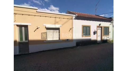 Moradia T1 para Venda em Seixal, Arrentela e Aldeia de Paio Pires