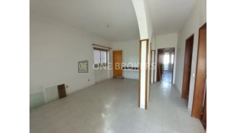 Moradia T2 para Venda em São Francisco