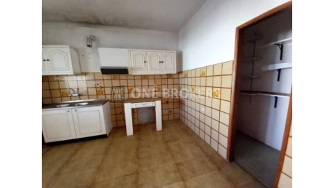 Moradia T2 para Venda em São Francisco