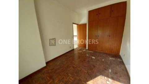 Moradia T2 para Venda em São Francisco