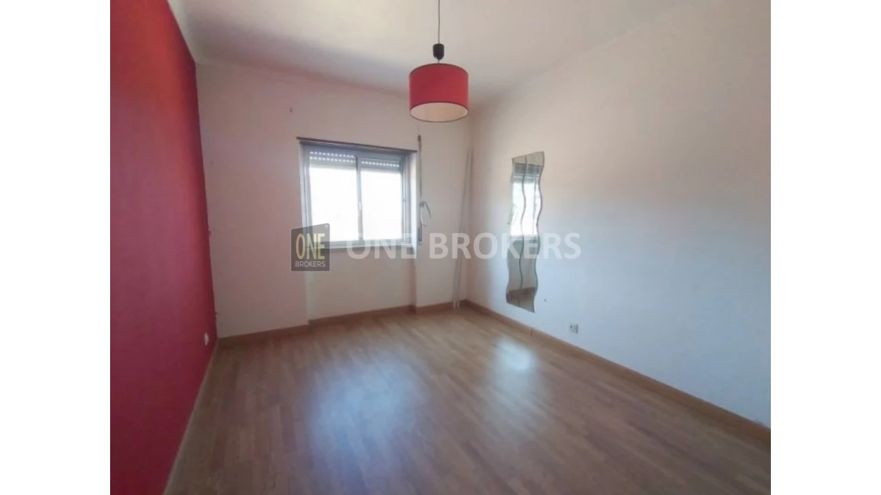 Apartamento T2 para Venda em Ericeira Foto 5