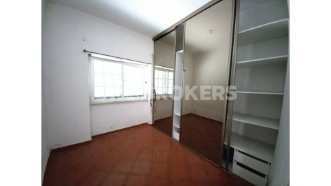 Moradia T3 para Venda em São Francisco