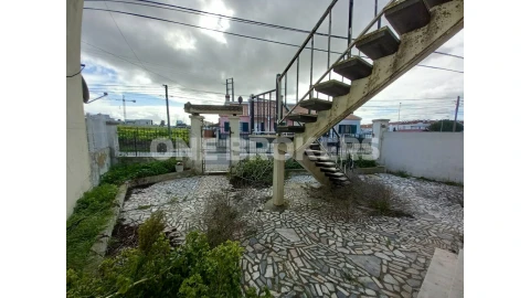Moradia T3 para Venda em São Francisco