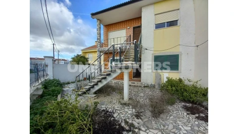 Moradia T3 para Venda em São Francisco
