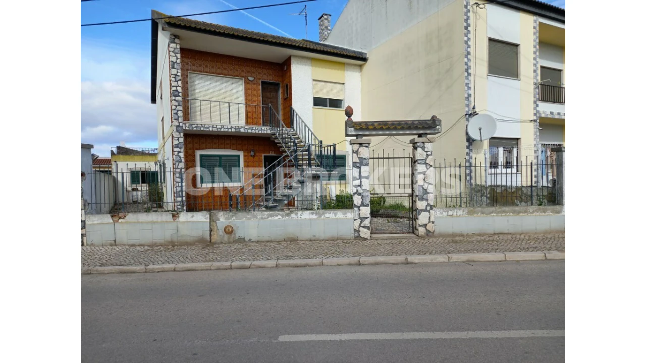 Moradia T3 para Venda em São Francisco Foto 2