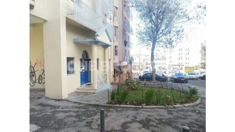 Negócio para Venda em Algueirão-Mem Martins Foto 1