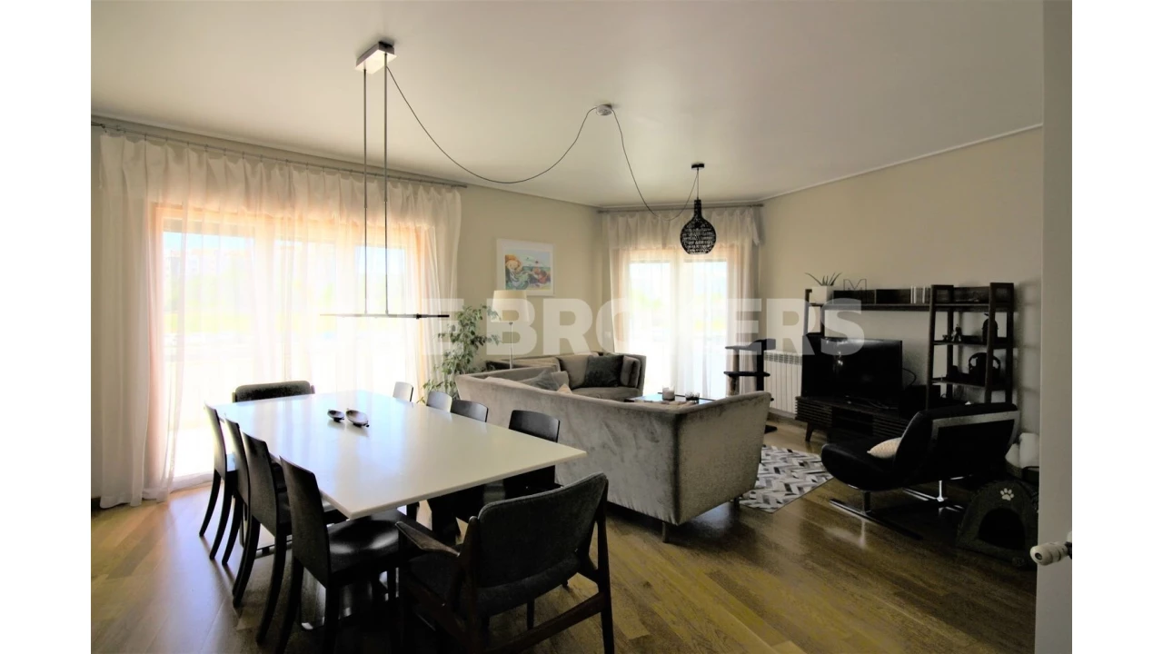 Apartamento T3 para Venda em São Domingos de Benfica Foto 1