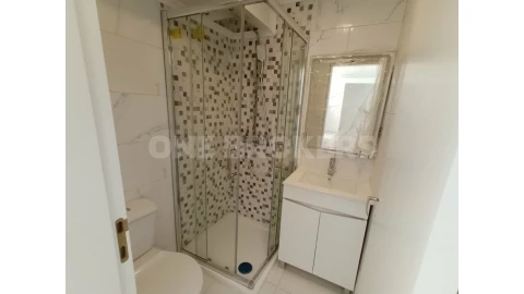 Moradia T9 para Venda em Ajuda