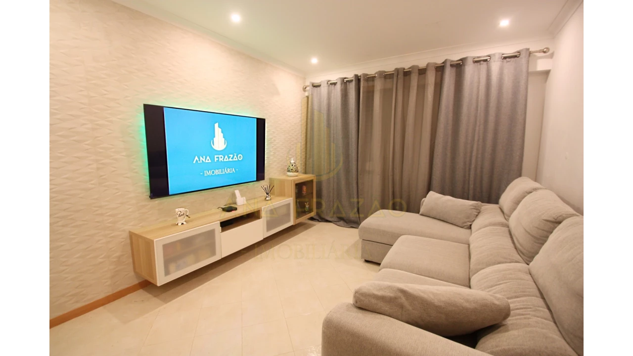 Apartamento T2 para Venda em Encosta do Sol Foto 10