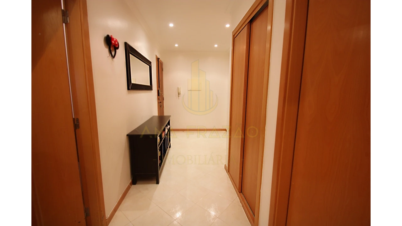 Apartamento T2 para Venda em Encosta do Sol Foto 4