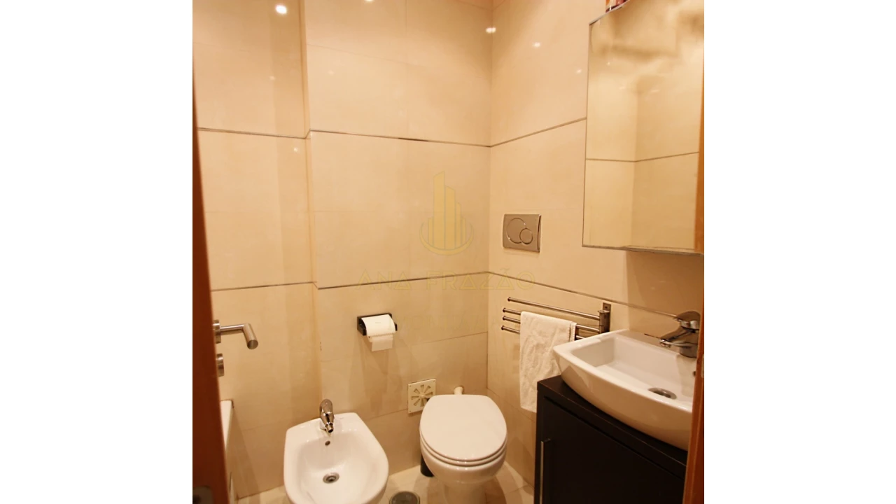 Apartamento T2 para Venda em Encosta do Sol Foto 9