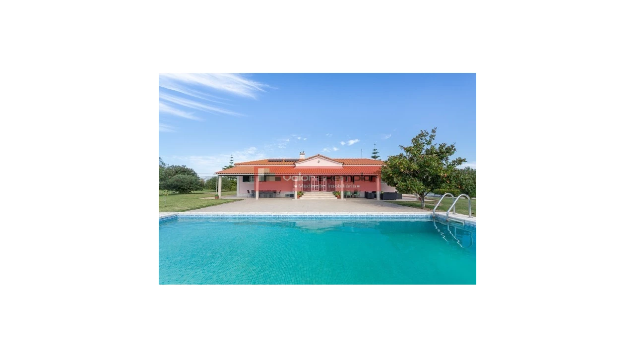 Quinta T8 para Venda em Alcochete Foto 1