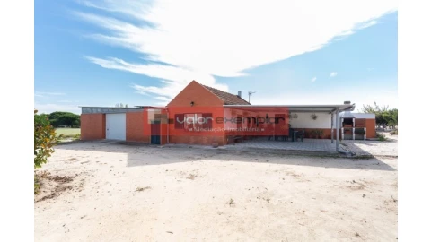 Moradia T8 para Venda em Alcochete