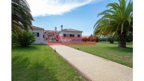 Moradia T8 para Venda em Alcochete