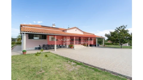 Moradia T8 para Venda em Alcochete