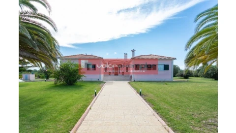 Moradia T8 para Venda em Alcochete