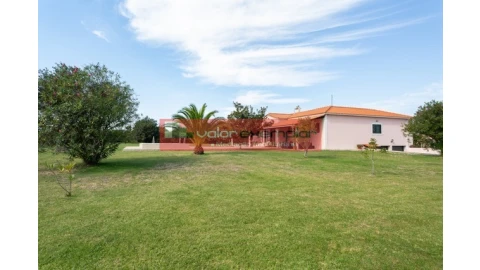 Moradia T8 para Venda em Alcochete