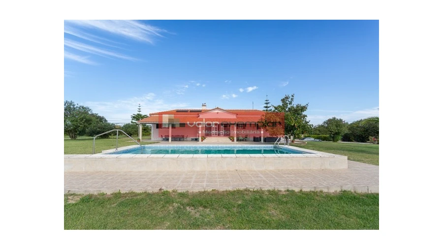 Moradia T8 para Venda em Alcochete Foto 3