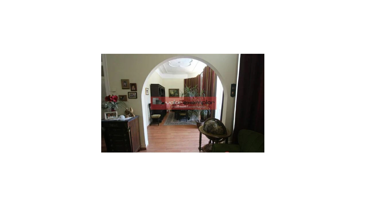 Moradia T7 para Venda em Moita Foto 6