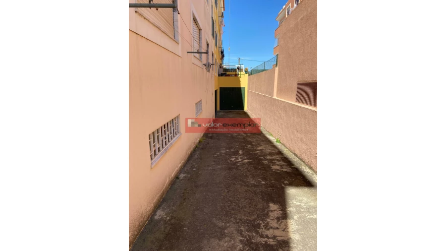 Garagem para Venda em Alcochete Foto 3