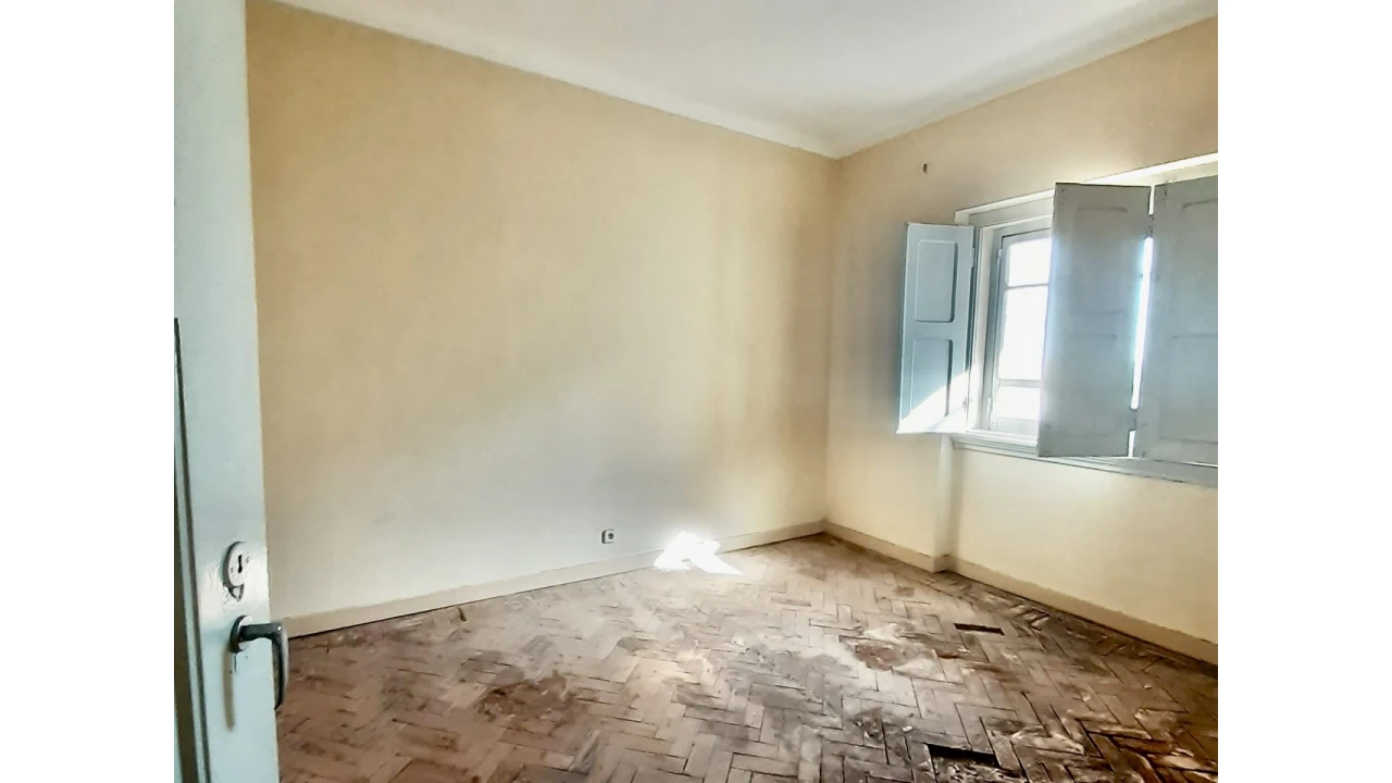 Prédio para Venda em Alto do Seixalinho, Santo André e Verderena Foto 1