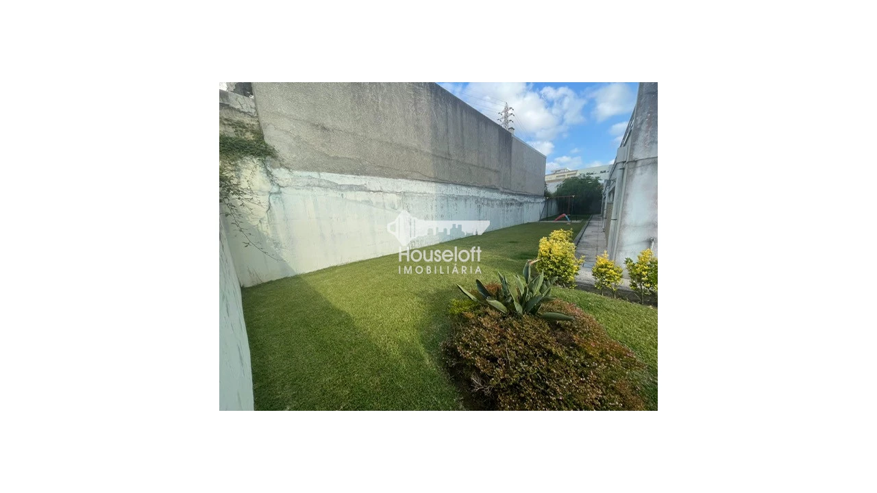 Apartamento T1 para Venda em Cidade da Maia Foto 1