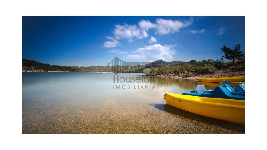 Quinta T5 para Venda em Travanca de Lagos Foto 1